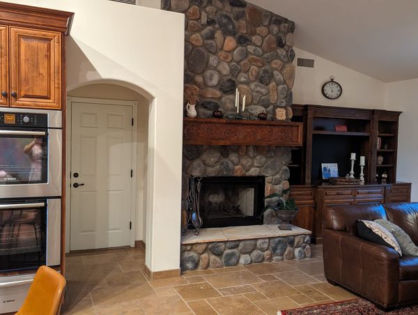 Guest Sitting room	